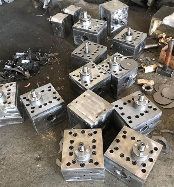 熔(rong)噴泵(beng)、烷體(ti)泵、熱(re)熔膠(jiao)泵--有(you)現貨(huo)